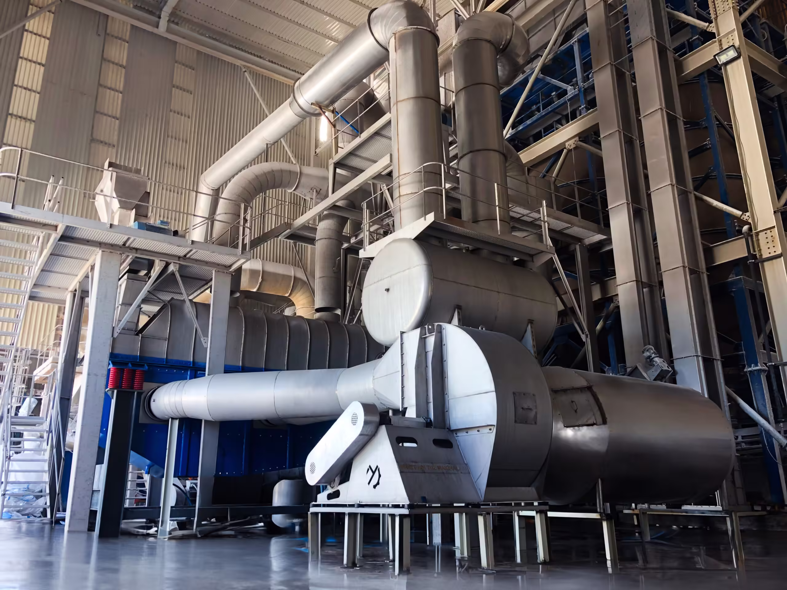 A photo of the Salt Drying Plant which carries out the entire process of drying salt.